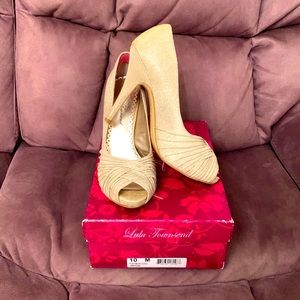 Size 10 Lulu Townsend white box collection ‘Gretchen’ platinum gold